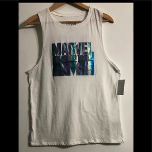 Marvel women’s marvel graphic pull over tank top. White . Medium